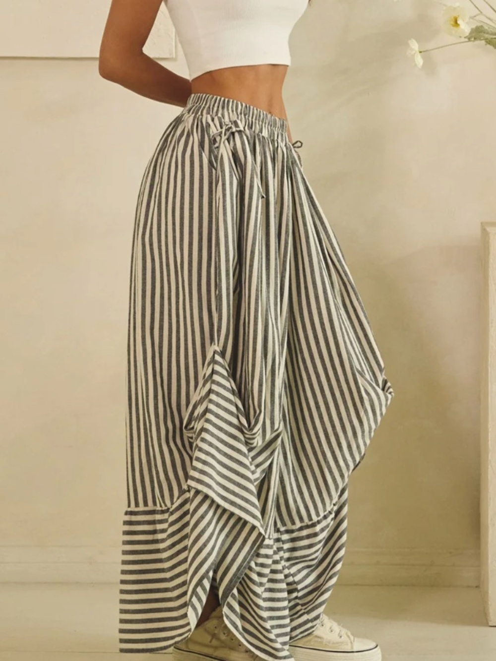 Oli & Hali Striped print Stretchy Waist Gathered Detail Wide leg Pants - Picture 6 of 9